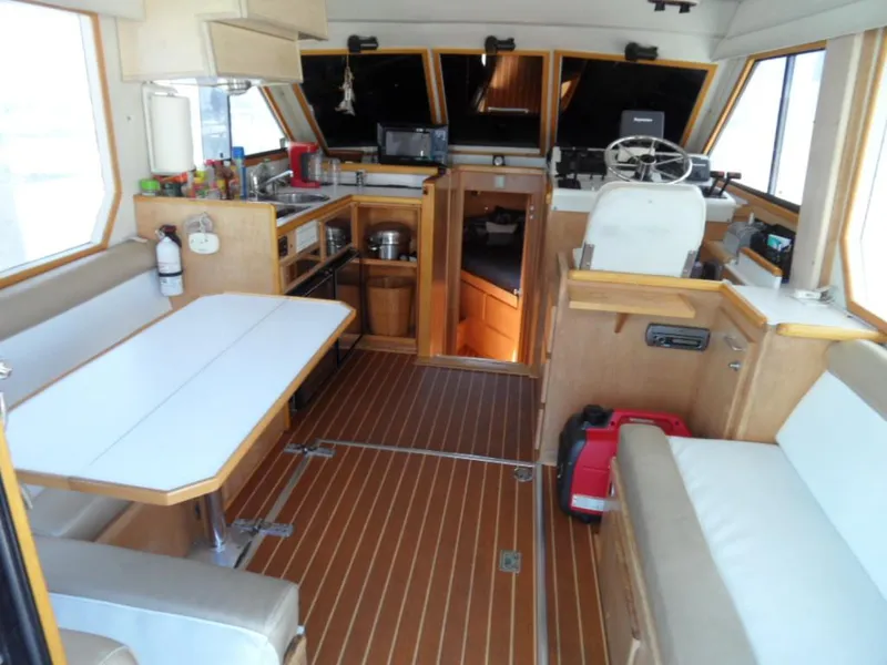 1993 Navigator 3300