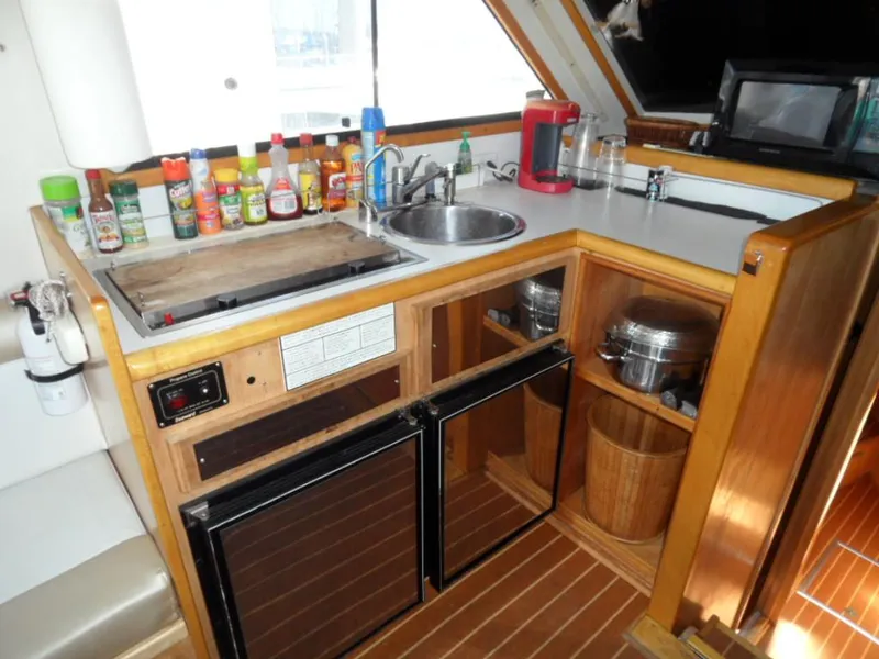 1993 Navigator 3300