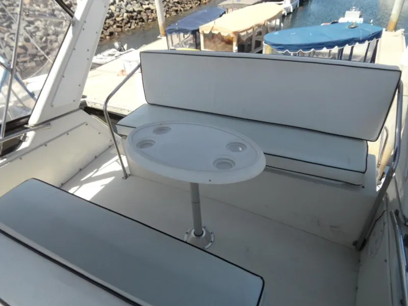 1993 Navigator 3300