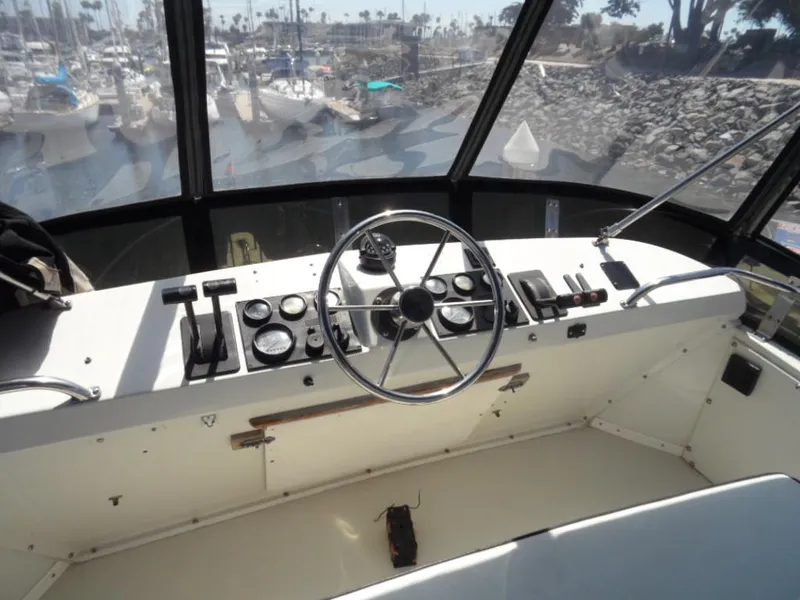 1993 Navigator 3300