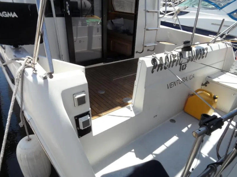 1993 Navigator 3300