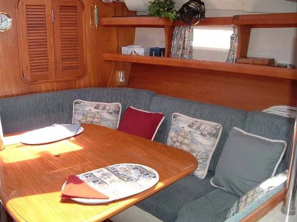 1996 Hunter 376