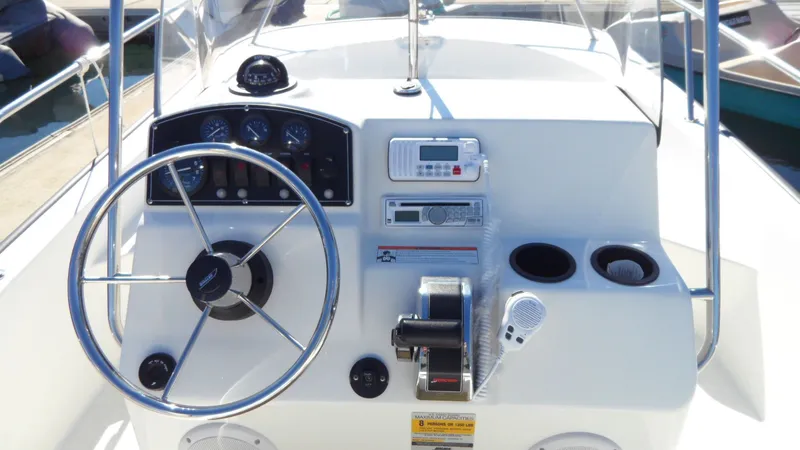 2007 Boston Whaler Montauk 190