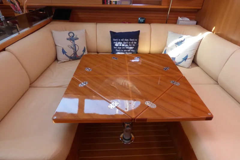 Dinette with table leaves extended