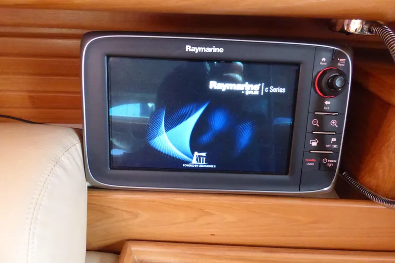 C 95 Radar/Chartplotter