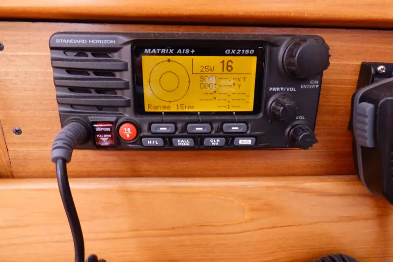 STandard Horizon GX 2150 VHF/AIS