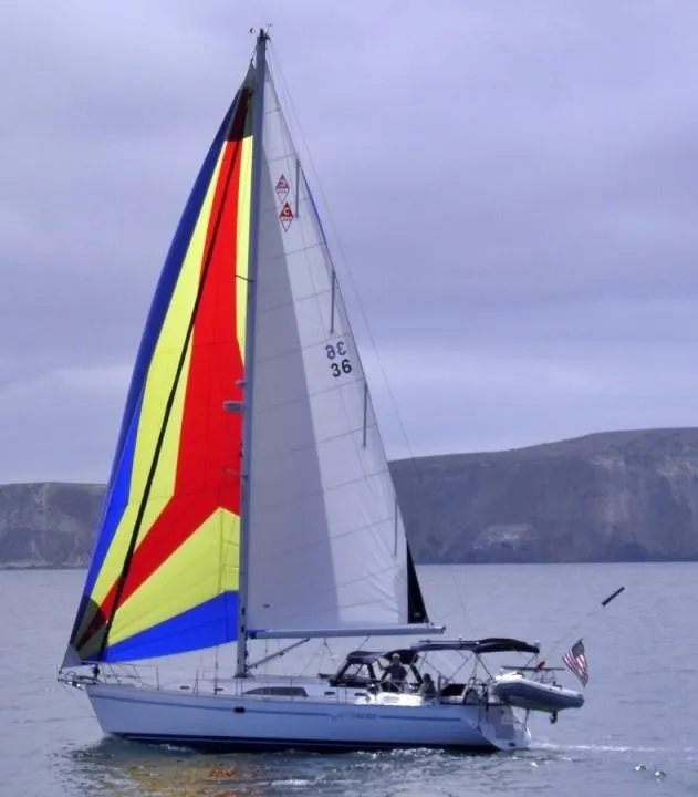 Waveguide under sail