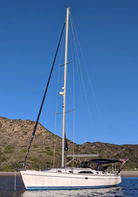 2011 Catalina 445
