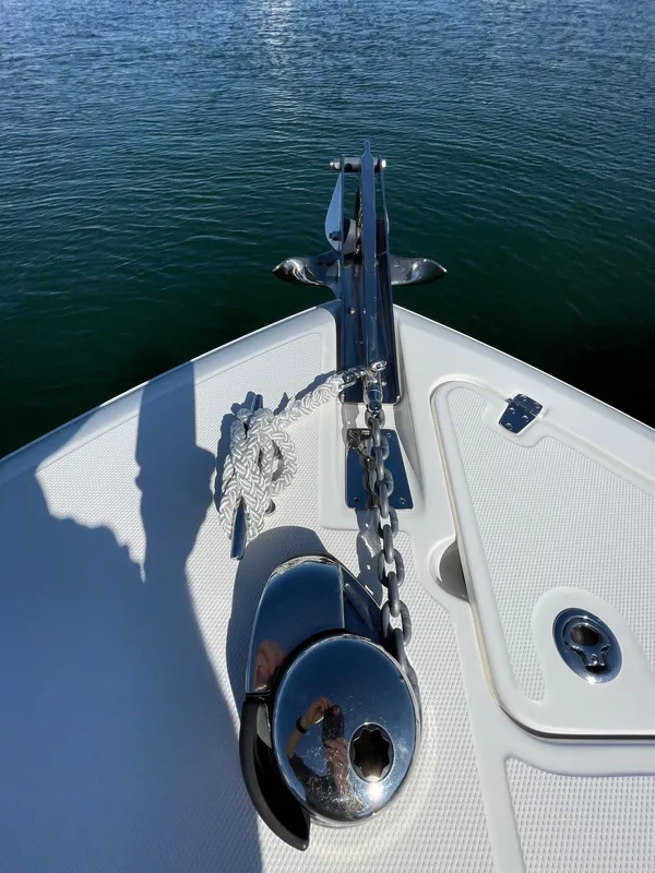 2020 Boston Whaler 250 Outrage