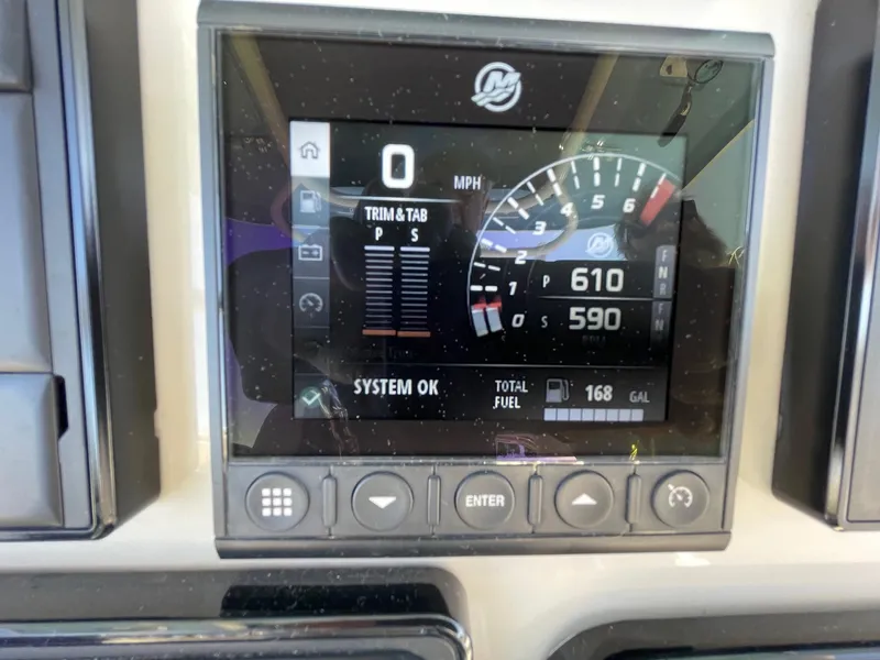 2020 Boston Whaler 250 Outrage