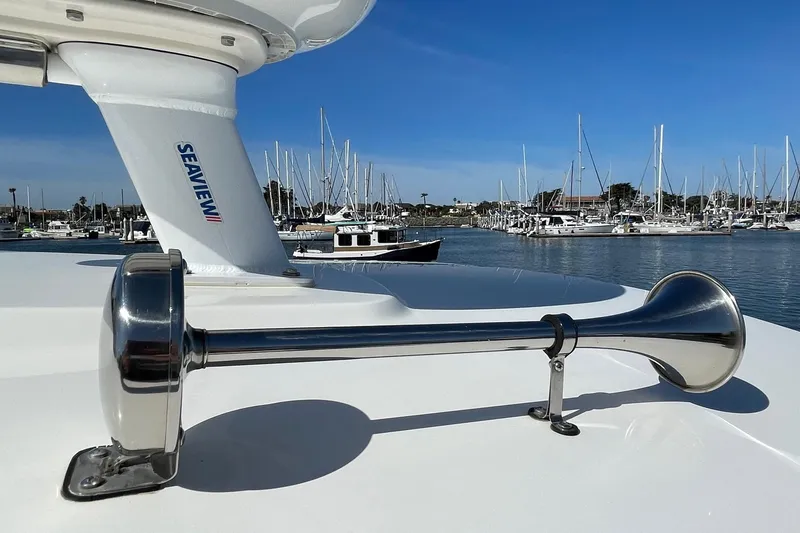 2020 Boston Whaler 250 Outrage