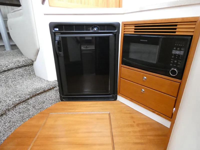 Refrigerator and Microwave