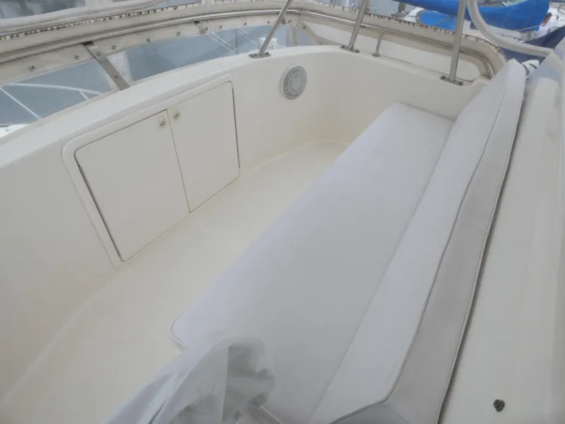 Flybridge Forward Seating