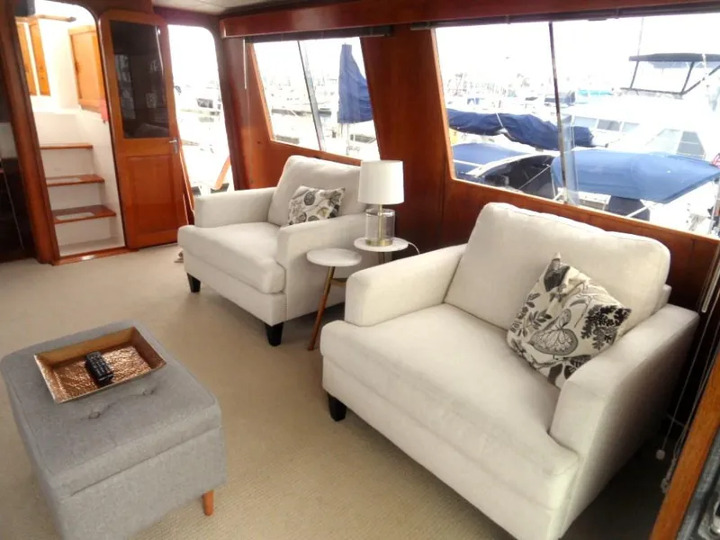 1986 Gulfstar 49 Motoryacht Stabilized