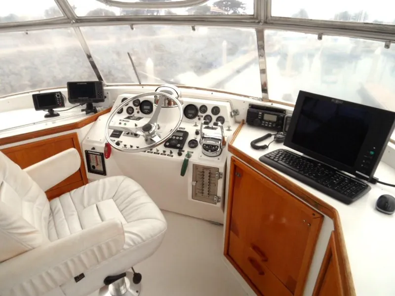 1986 Gulfstar 49 Motoryacht Stabilized