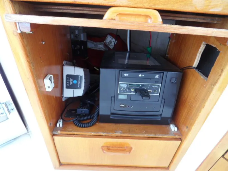 1986 Gulfstar 49 Motoryacht Stabilized