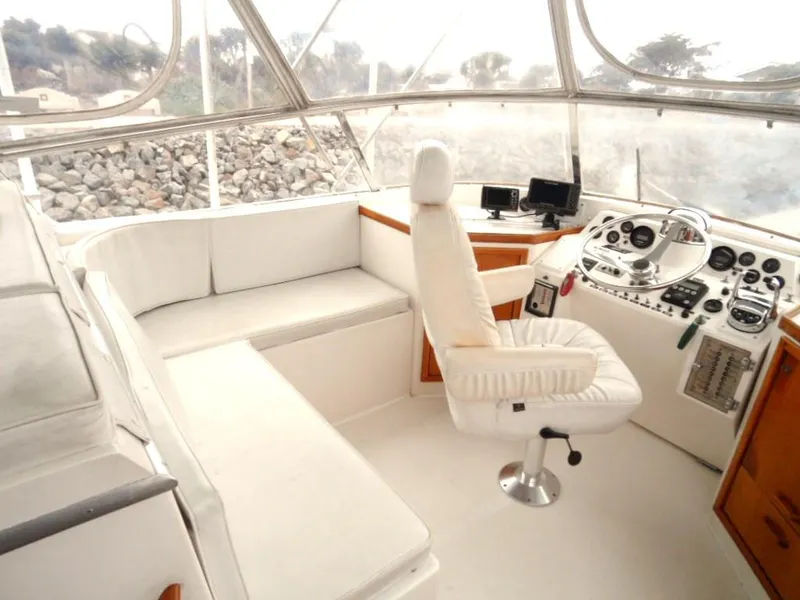 1986 Gulfstar 49 Motoryacht Stabilized