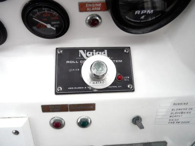 1986 Gulfstar 49 Motoryacht Stabilized