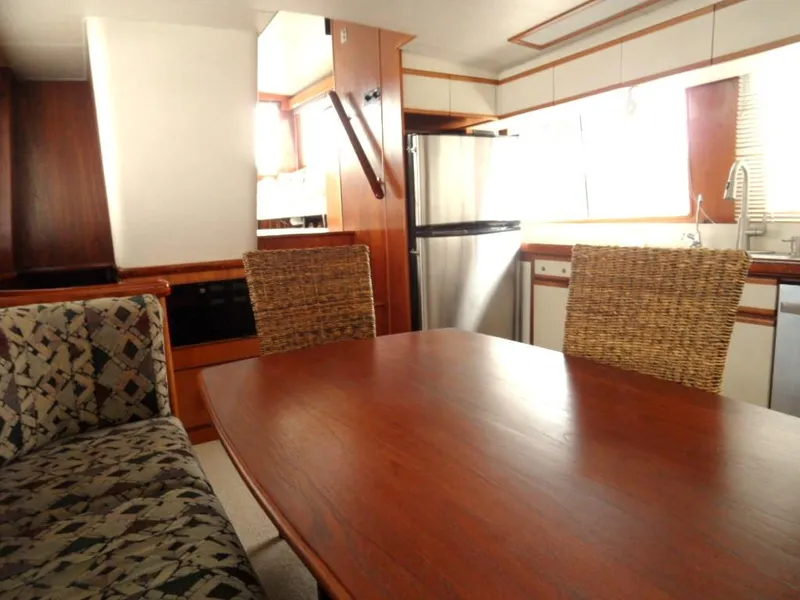 1986 Gulfstar 49 Motoryacht Stabilized