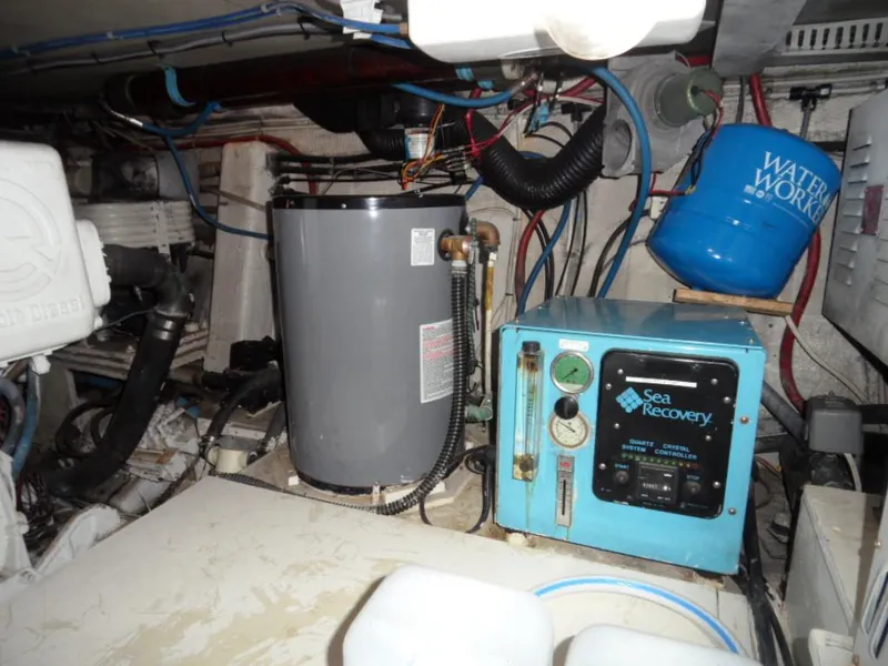 1986 Gulfstar 49 Motoryacht Stabilized