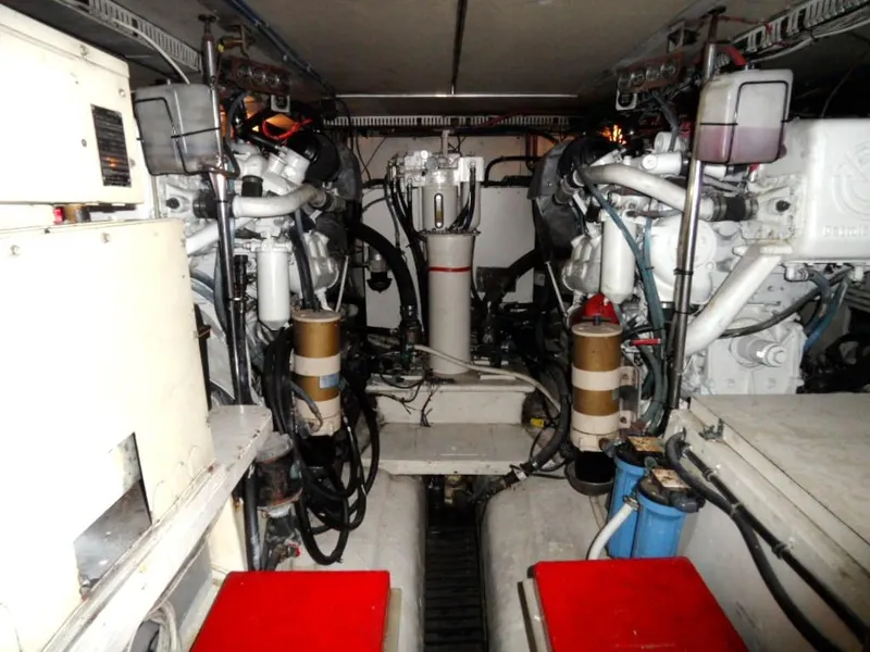 1986 Gulfstar 49 Motoryacht Stabilized