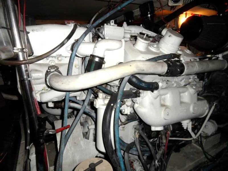 1986 Gulfstar 49 Motoryacht Stabilized
