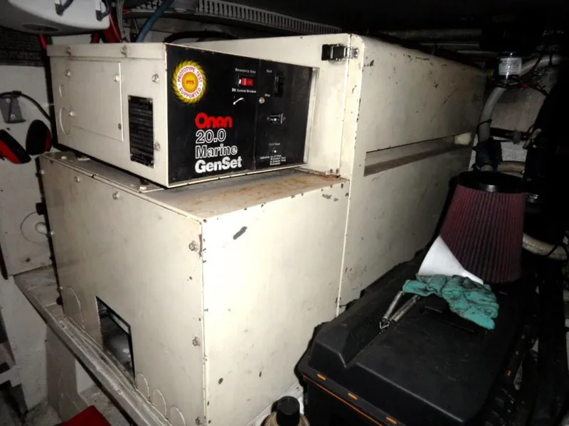 1986 Gulfstar 49 Motoryacht Stabilized