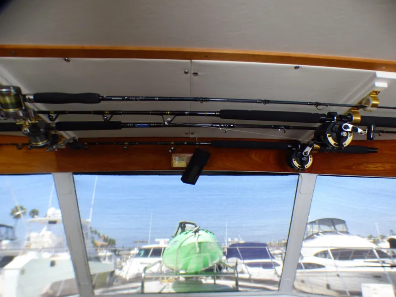 1979 Chris-Craft 45 Commander Sport Fisherman