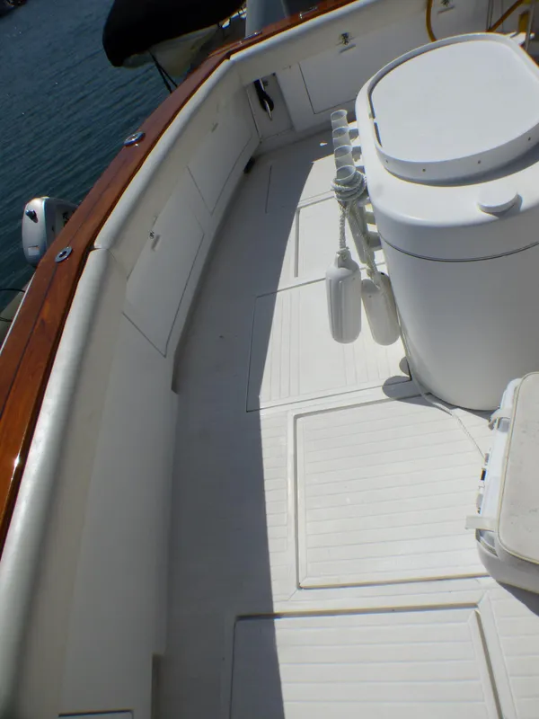1979 Chris-Craft 45 Commander Sport Fisherman