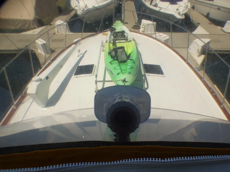 1979 Chris-Craft 45 Commander Sport Fisherman