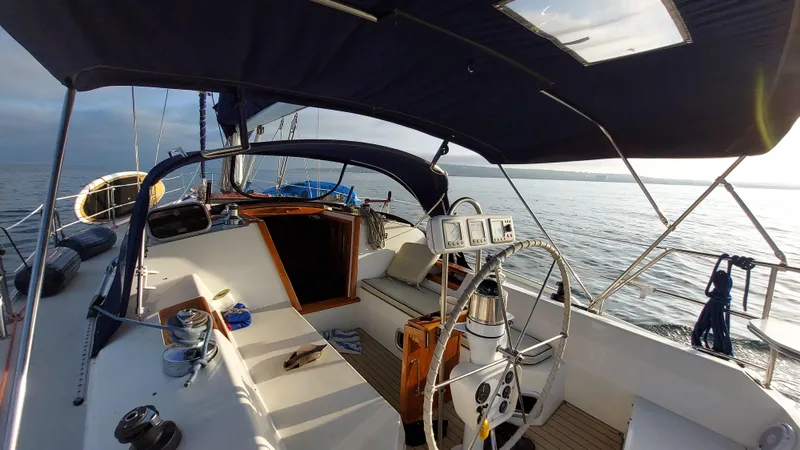 1995 Catalina 42