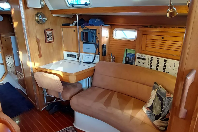 1995 Catalina 42