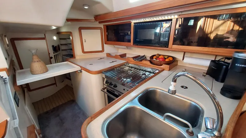 1995 Catalina 42