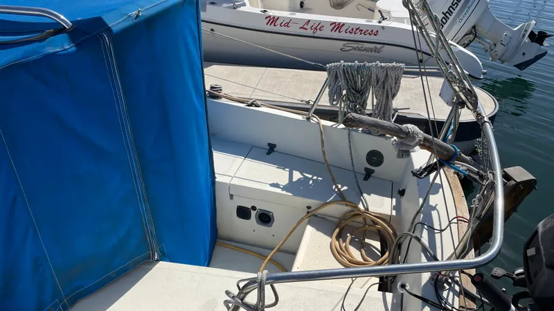 1979 Pacific Seacraft Flicka 20