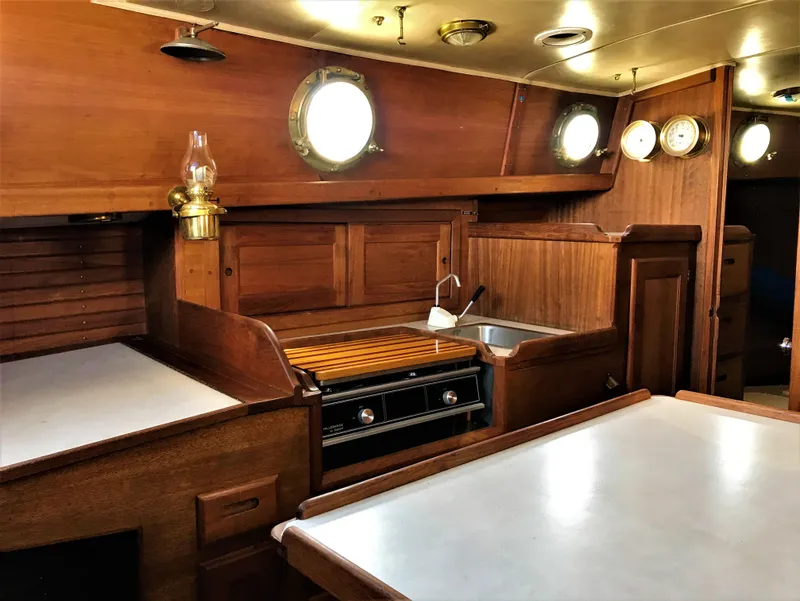 1976 Westsail 28
