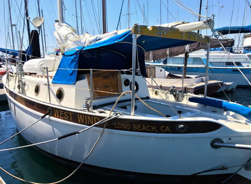 1976 Westsail 28