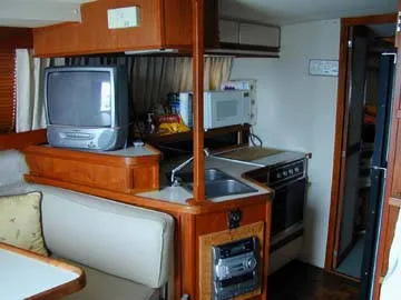 1989 Carver 3297 Mariner