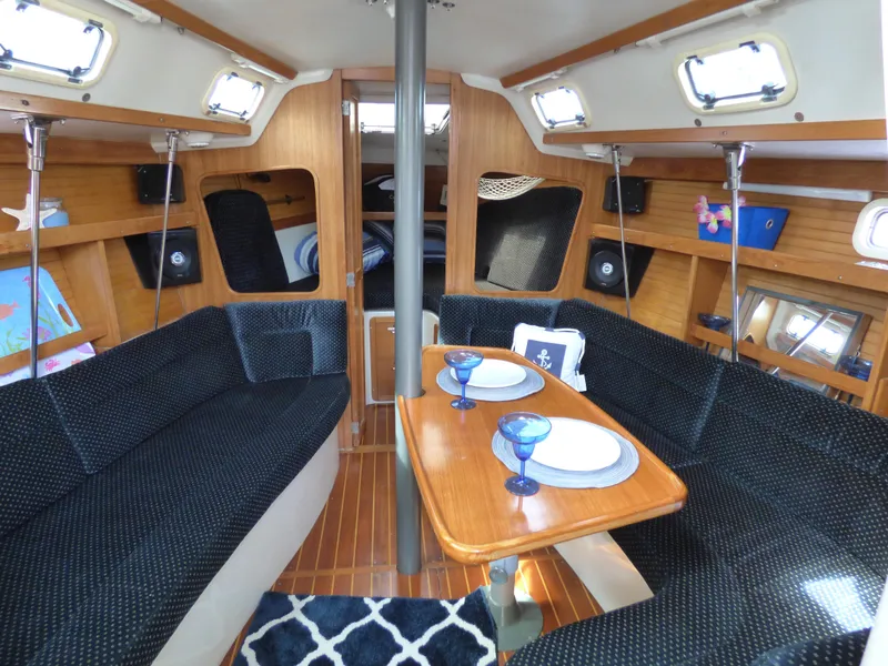 1996 Catalina 320
