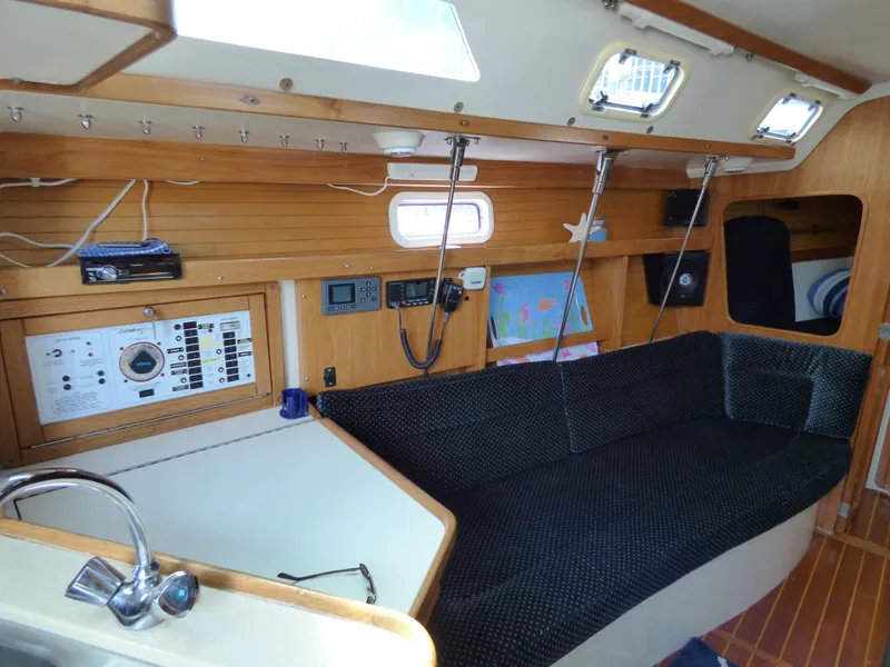1996 Catalina 320