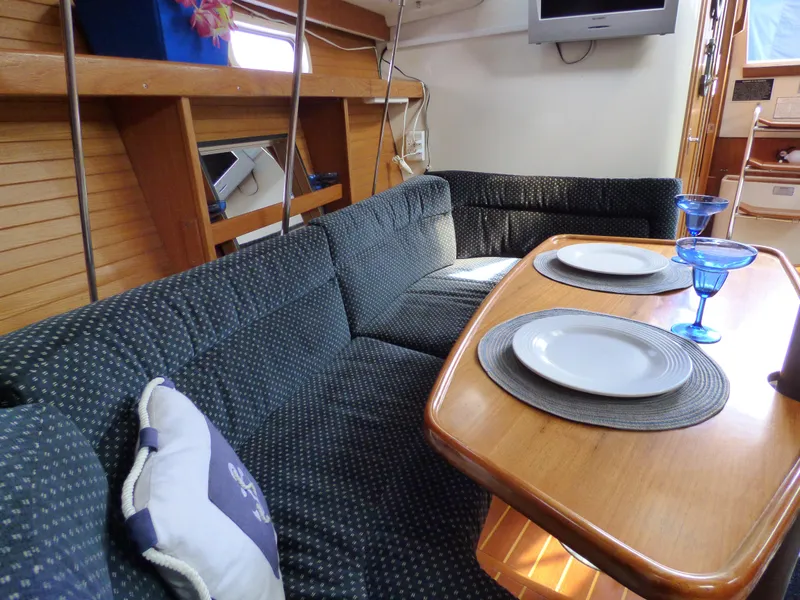 1996 Catalina 320