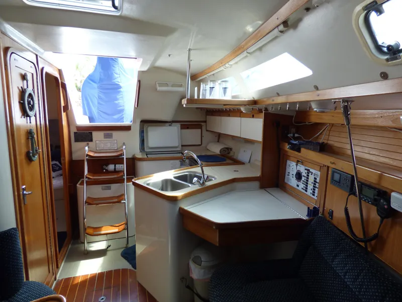 1996 Catalina 320