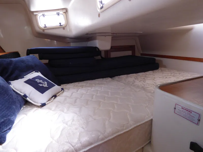 1996 Catalina 320