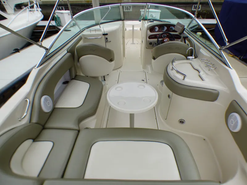 2006 Sea Ray SUNDECK 270