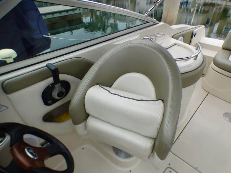 2006 Sea Ray SUNDECK 270