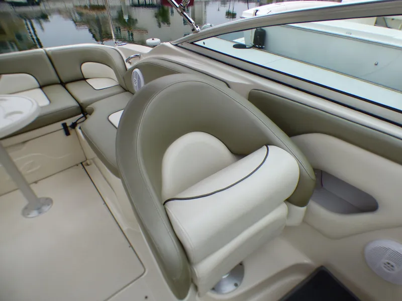 2006 Sea Ray SUNDECK 270