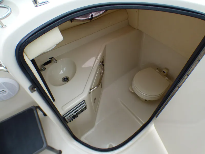 2006 Sea Ray SUNDECK 270