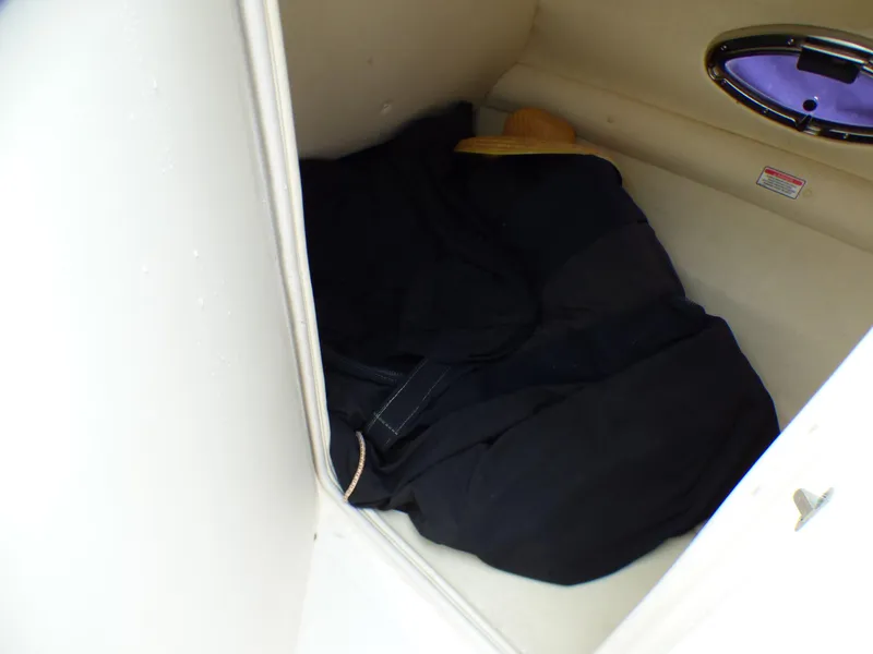 2006 Sea Ray SUNDECK 270