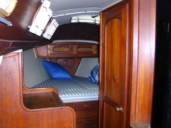 V Berth