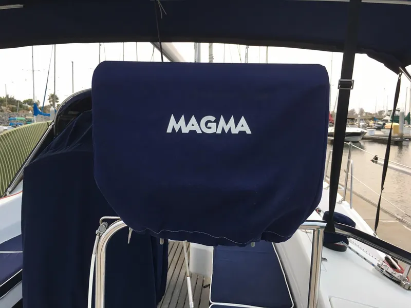 2009 Catalina 375