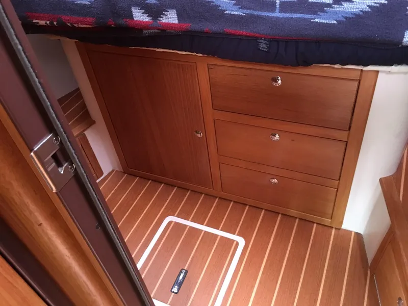 2009 Catalina 375